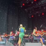Şevval Sam Instagram – Ellerin İlkbahardı🌺