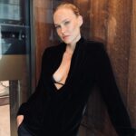 Bar Refaeli Instagram -