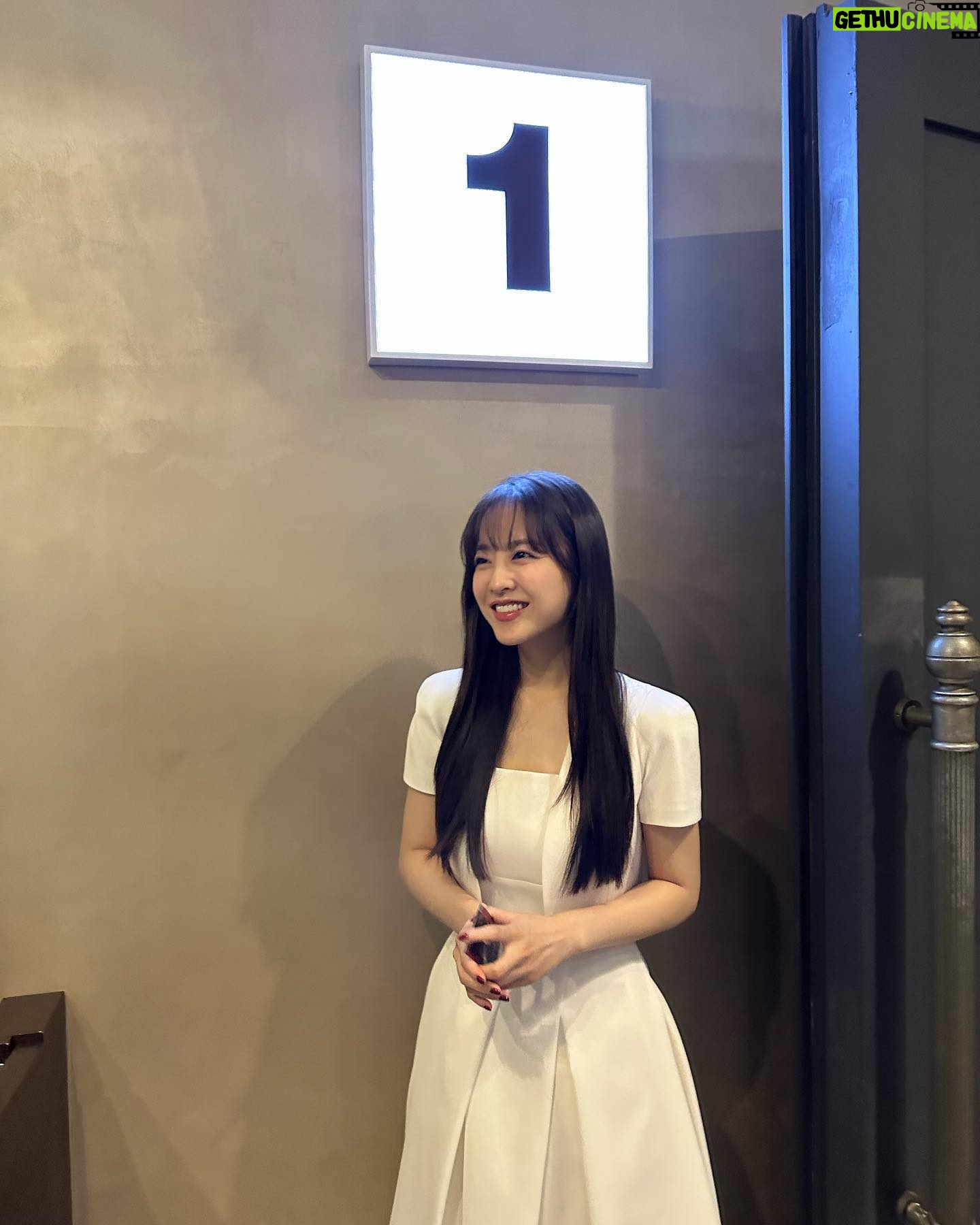 Park Bo-young Instagram - 8월 9일 개봉 #콘크리트유토피아 #명화