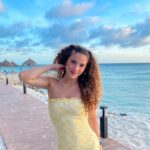 Sofie Dossi Instagram – having an ARU-blast 🚀😝🤪🥰💃💃