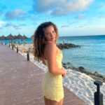 Sofie Dossi Instagram – having an ARU-blast 🚀😝🤪🥰💃💃