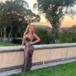 Mandy Rose Instagram - Such an amazing event at @ohekacastle for @duponcancer @celebritysportsentertainment 

Styled by @kingtroi
Glam @lisag.beauty
