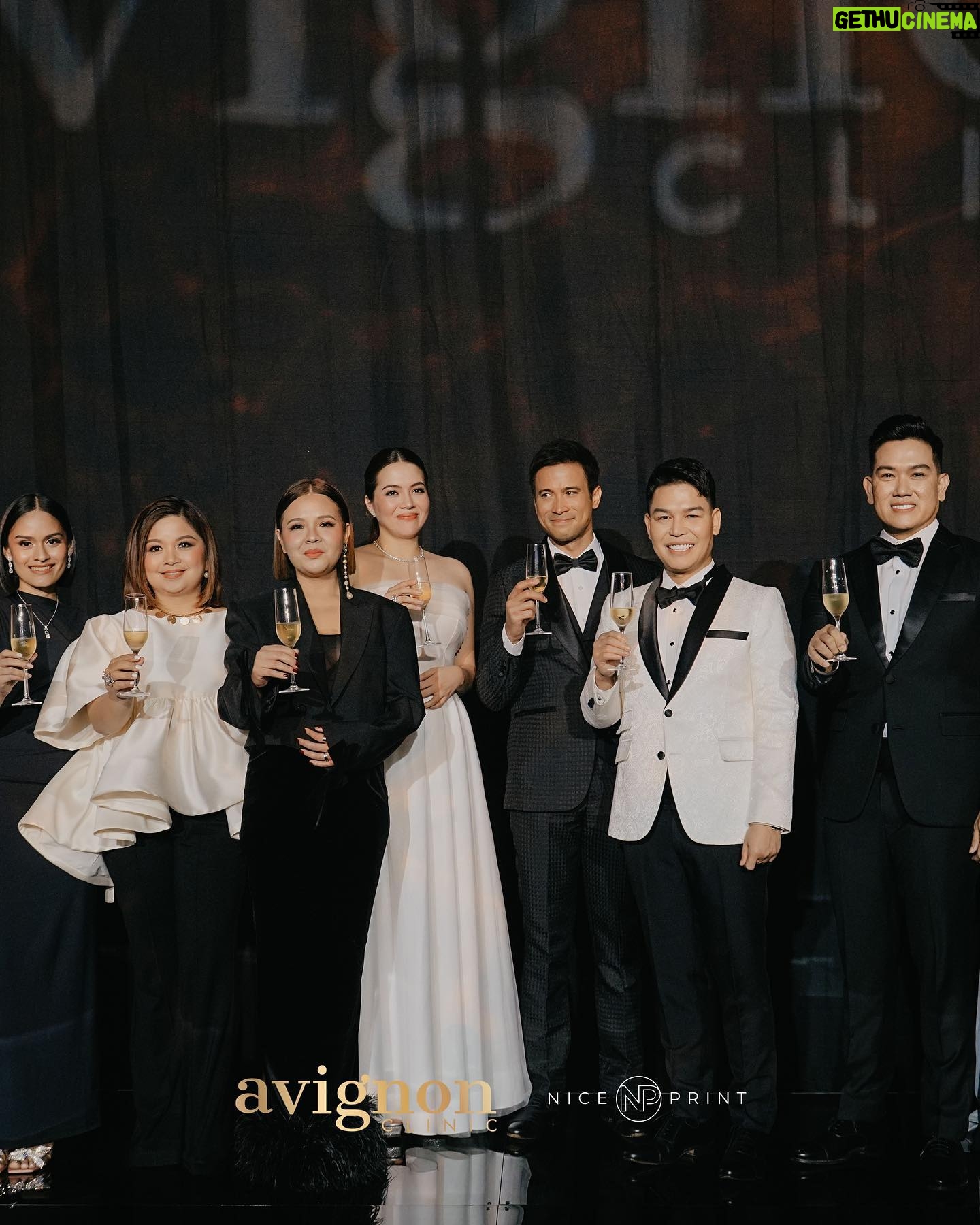 Julia Montes Instagram - Successful Night @avignonclinic congratulations Avignon Family ❤️