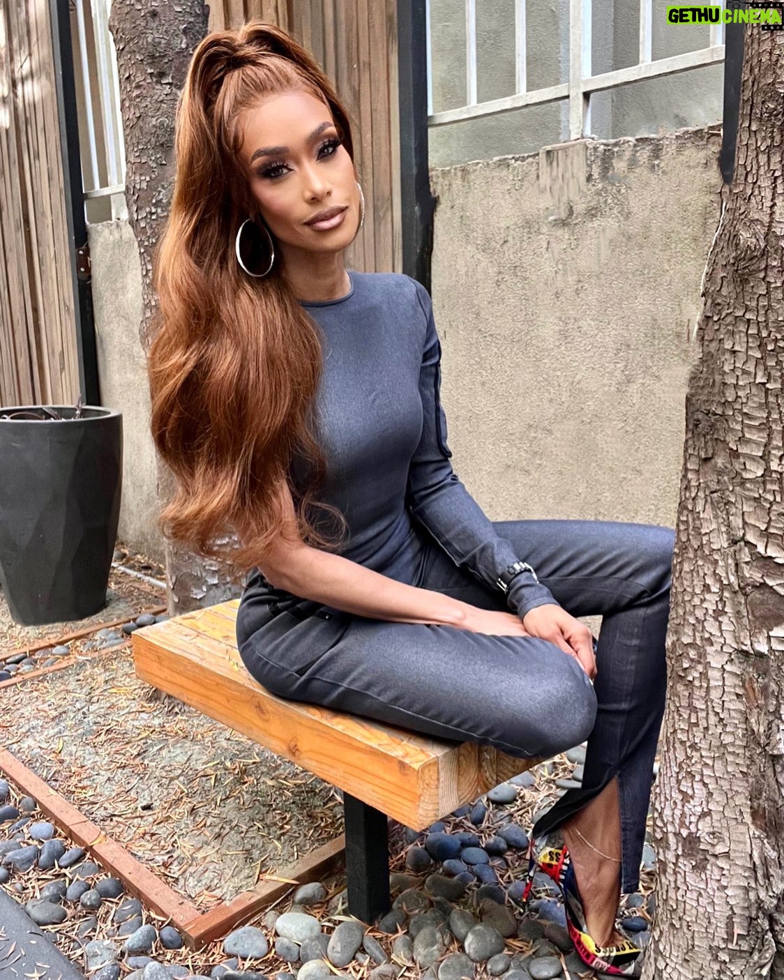 Tami Roman - 3 Likes - This Is my happy place… 💛
Hair: @iam_whatshername_
MUA @missdrini
Fit @pressedatl