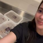 Julia Montes Instagram - Today is a VERY special day for me … 💖💙💚💛 

Thank you @carlitoscateringph 😘 love you guys… super inlove with the food