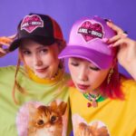 Riisa Naka Instagram – 8/6 12:00 pm🔥🔥🔥
RELEASE🛍🌺🫶🏻✨🎀
@re._oyoufukuyasan_
きなコラージュBIG✨Tシャツ🐈と
AXEL ENOCH キャップ🔥💜✨を
8/6お昼12時に発売します🛍
AXEL ENOCH(アクセル エノック)はパパの旧姓だったのだよw🤣
かわいいでしょ🌺