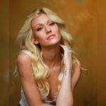Katherine McNamara Instagram – Adventurer at heart, but oh how she loves her home. ❦

@mattnaltonphoto