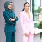 Erra Fazira Instagram - Pertama kali berjumpa dgn adinda @fashasandha  dlm satu sessi photoshoot.. terdetik dalam hati.. Cantiknyaaaaa adik ni.. bole jadi pelakun ni!😍 
.
Tup tup masa berlalu.. .
Skrg FASHA SANDHA merupakan pelakun yg dsegani , dhormati dan dicontohi dalam industri seni tanahair 😍 Awak telah membuktikan.. Keberadaan awak dlm industri bukan sekadar bersandar pada rupa paras tetapi… harus punya bakat, harus kerja keras,  harus ada disiplin, harus punya sifat menyenangkan, harus sentiasa humble  utk kekal relevant hingga berdekad lama!! .
Syabas adikku! .
Moga kejayaan dan kebahagiaan terus menjadi milikmu adik cantik 😘🥰.
#dramarampascintaku2
Nantikan gandingan kami.. 😘
