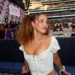 Sofie Dossi Instagram - I don’t know bout you but I’m feeling 22💜 Thank you @instagram for the best time ever @taylorswift #LATSTheErasTour #TSTheErasTour