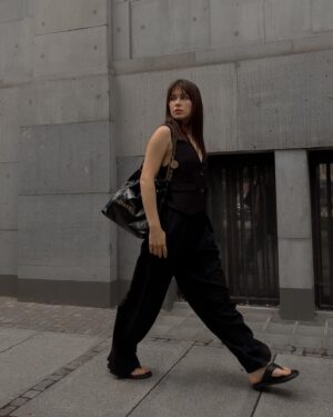 Anna-Maria Sieklucka Instagram - City chilling mood mode on!
.
.
.
#chilling #cityvibes #goodvibes #memyselfandi #alwaysbeyourself