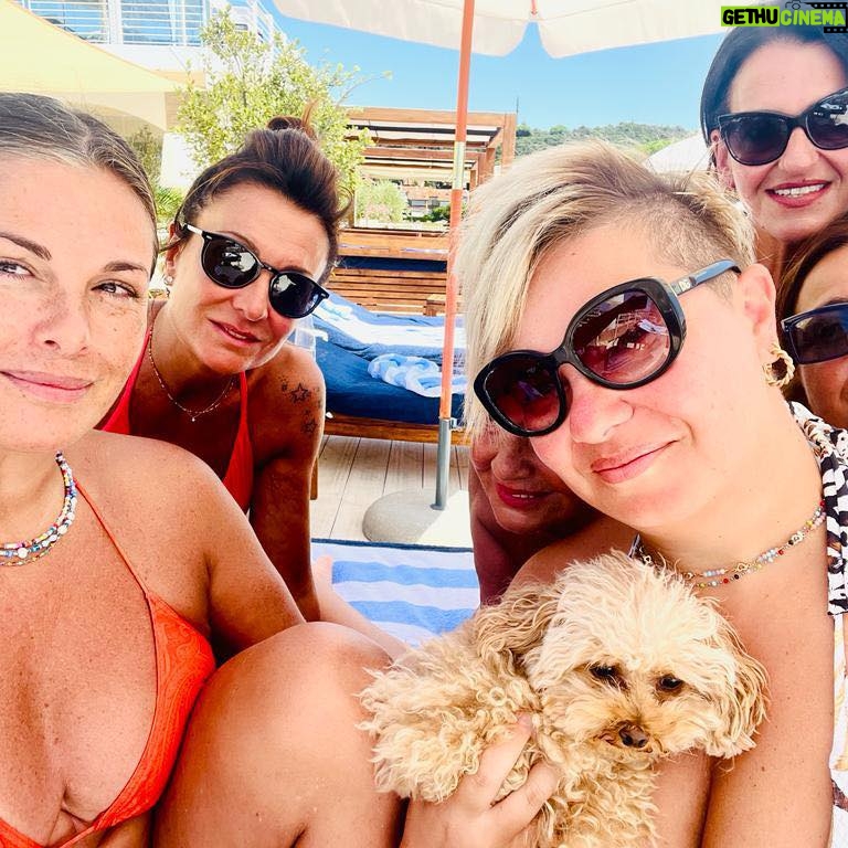 Vanessa Incontrada Instagram - Pronte per Ferragosto 😊