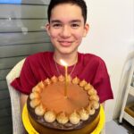 Jennylyn Mercado Instagram – Another year older, but still the same handsome baby boy of mine! Happy birthday, Jazzy boy!
I love you so much! #jazzyboy #birthdatboy @sarahsbakehouse