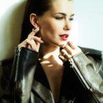 Anna-Maria Sieklucka Instagram - A person becomes more attractive not by their looks but by their acts of kidness, love, respect, honesty and the loyalty they show.
.
.
.
📸 @dawidziemba 
🎨 @lidia_peterczuk 
💇🏻‍♀️ @michaljach_pro 

#knowyourworth #respect #kindness #loyalty #quoteoftheday #quote