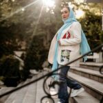 Elham Hamidi Instagram - .
٣ چیز در زندگی که دیگر نمی توانید بدستش آورید :
کلمات، بعد از گفته شدن. 
لحظه ها، بعد از ازدست دادن. 
زمان ,بعد از سپری شدن. 

لطفا هوشيار باشید.
.
.
.
.
#نلسون_ماندلا