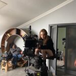 Rabia Soytürk Instagram – Başta Aslı ve Mehmet olmak üzere, Mehmete tüm yüreğiyle can veren sevgili partnerim @emre.kvlcm çok teşekkür ediyorum. Ve bizi bu yolda asla yalnız bırakmayan sevgili hocalarım @denizyuss @kocak.kubilay.asba iyi ki siz! Ve hem güldüren hem gösteren canımız görüntü yönetmenimiz @wolkyak iyi ki sen! Ve sevgili veda mektubu ekibim, arkadaşlarım bu yolda sizlerle olmak çok güzeldi. Bize bu yolda yürüme şansı veren canımız yapımcımız @guloguz_  çok sevgiler. Bizim hikayemiz bitti 🥲 hoşçakalın… @vedamektubudizi
