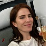 Karla Souza Instagram - El Eurotrip que no sabía que necesitaba ✈️🥂

Aprovechen y viajen con @airfrance hay ofertas increíbles en la cabina business class a diferentes destinos de Europa! La promoción ya esta disponible y termina el 12 de Septiembre https://bit.ly/AIRFRANCEKS #airfrance #airfrancebusinessclass