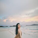 Fan Bingbing Instagram - Happy Qixi Festival! 🎋❤️

The Qixi Festival - also known as the Chinese Valentine's Day, is named after the seventh day of the seventh lunar month in the traditional Chinese calendar. 

It is celebrated to commemorate the tale of love between a cowherd, Niulang, and a weaver girl, Zhinü.