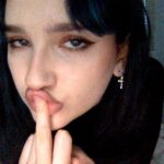 Liza Anokhina Instagram - наверное, я такая только в интернетике ⚠️