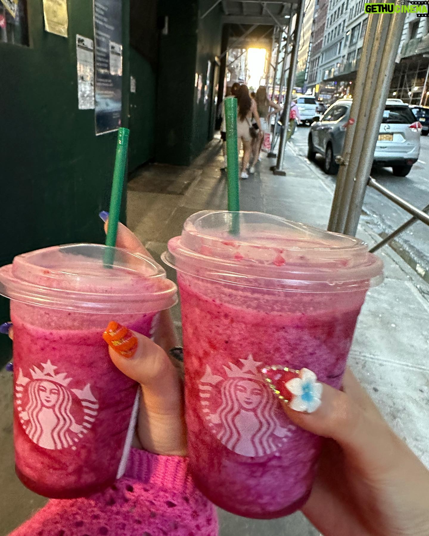 Riisa Naka Instagram - pink🩷pink🩷NewYork🗽🩷