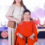 Karla Estrada Instagram - HAPPY BIRTHDAY SA NAG IISANG KALACHUCHI NG BUHAY KO, NAGIISANG OG NG MGA APO NYA AT NATATANGING HERMANA MAYOR NG MGA KAIBIGAN NYA! HAPPY BIRTHDAY MA! THANK YOU FOR YOUR LOVE, KINDNESS AND GENEROUSITY. WE APPRECIATE YOU.❤️ 

CHEERS FOR MORE BLEESED LIFE AHEAD. 

WE LOVE YOU TONTHE MOON AND BACK!