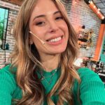 Jésica Cirio Instagram - UN DÍA CONMIGO EN LA PEÑA🌟
1. Selfieeeeee en el piso 🫶🏼
2. Selfie x2
3. Momento camarín
4. Look ✨ @agustina.sar @rickysarkany @cocotdufour 
5. Lo bien que la pasamos @geobarbarossa @okarielrodriguez 
6. El mejor @robertoedgar01 
7. Preciosaaaaa @sanmihanovich 
8. En el corte 💖
9. Luces, cámara y acción 😇 @geobarbarossa 
10. Asadito 🍖