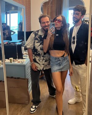 Dilan Çiçek Deniz Instagram - Ciao Venice ✨🥂 
@armanibeauty 
#Venezia80