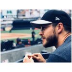 Melissa Benoist Instagram – ⚾️♥️⚾️ @yankees