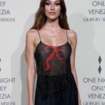 Dilan Çiçek Deniz Instagram - It’s an honour to witness the artistry of Mr. Armani 🤍 What an experience. 

@giorgioarmani @armanibeauty #GAonenightonlyvenezia