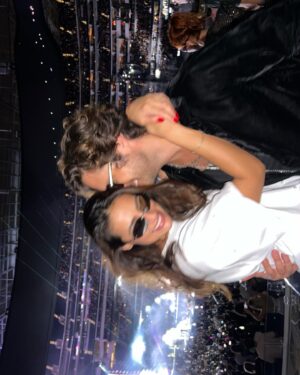 Renata Notni Instagram - Queen 🐝 just.. WOW!!!!
Thank you @hm for the most epic night 🚀✨
