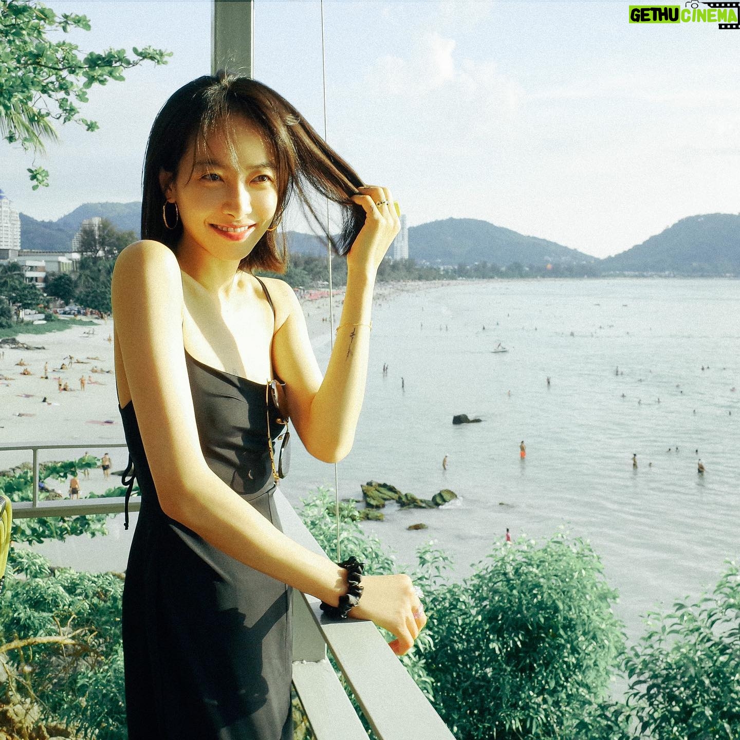Victoria Song - 140K Likes - #14周年快乐 🎊
#14주년 축하해 🥳
#에프엑스