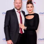 Kate Walsh Instagram - Thanks so much for another great year hosting me and @andynix1, @CinefestOz !!! It was so good to laugh with old friends & newer old friends 😻 & watch a couple of incredible films. Congratulations to everyone! ✨ particularly #NooraNiasari, & the entire cast, crew & producers of the extraordinary @shaydafilm 👏🏽 👏🏽 and to my dearest #DebbieLiebling for her perfect @jules.movie 💥 Can’t wait for everyone to see these & the other indie gems. And thanks so much to the dreamy @aquaresort & the town of Busselton and all the gorgeous venues & volunteers that help make @CinefestOz happen! 💖✨⚡️and thanks especially to beautiful @jodyfiannaca_hairstylist @clarereadmakeup for making me look presentable even tho I ate all the 🍿 @oranacinemas has ever made 

📸 @mac1photo & @abbymurrayphotography