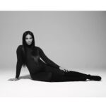 Chanel Iman Instagram – My Collab with @bumpsuit is out NOW . Im proud to be first #bumpsuiticon and the face for their newest campaign . Throughout my entire pregnancy I have lived in all of their pieces from every collection. 🙌🏾My girl @nictrunfio is killing it ❤️#momsupportingmoms #bumpsuit 🤰🏽💪🏽