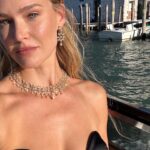 Bar Refaeli Instagram - 🍸