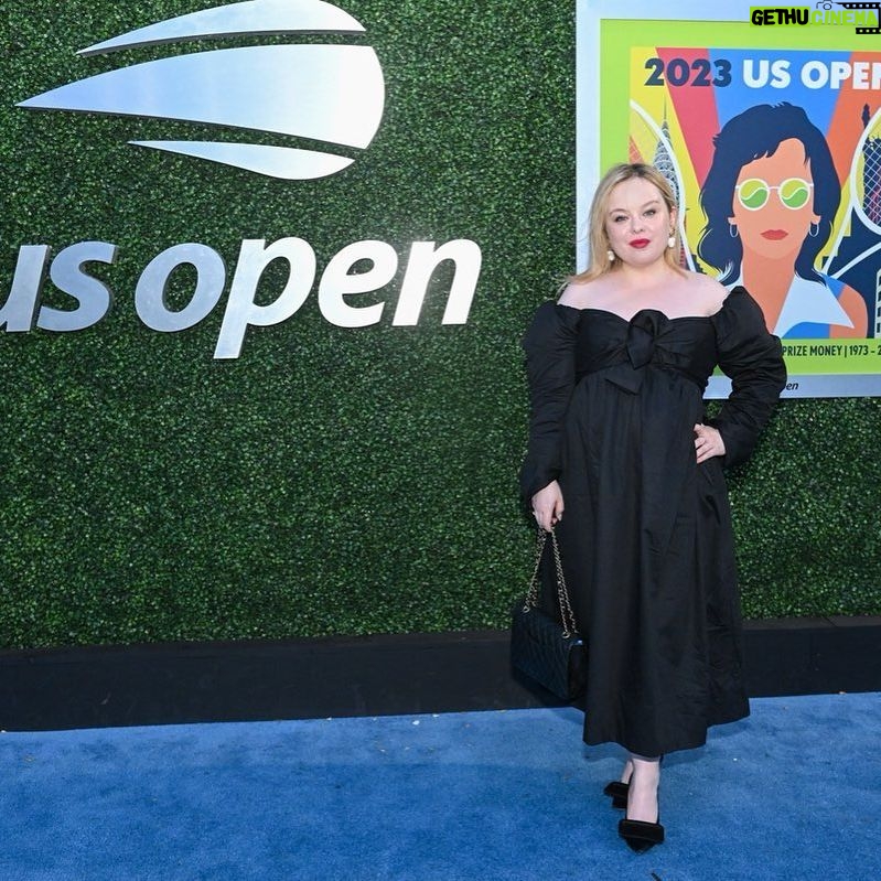 Nicola Coughlan Instagram - Thank you @usopen for having me 🥰❤️🎾
Hair by @jvn