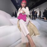 Riisa Naka Instagram - コレクション１日目は
FENDIから🤍🤍🤍
キム・ジョーンズが手掛けるレディース作品をみれたのはムネアツ🥹❤️😍

#FendiSS24 #fendi

@fendi 
@mrkimjones 
@silviaventurinifendi 
@delfinadelettrez