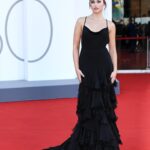 Nicole Wallace Instagram - 💖🥹✨🫶🏼#VeniceFilmFestival #Venice80 @labiennale 
Fotos @francescogau_ 
Estilismo @josejuan35 & @pacocasado19 x @pinkoofficial @tousjewelry 
Beauty @mariagarciamua x @diorbeauty @diorling1 
Publicist @shaharlevi4
Thanks  @viacomunicacion @itsangelaalvarez @elenaalbafer @stefano.parigi @alicolla @mashabrigatti