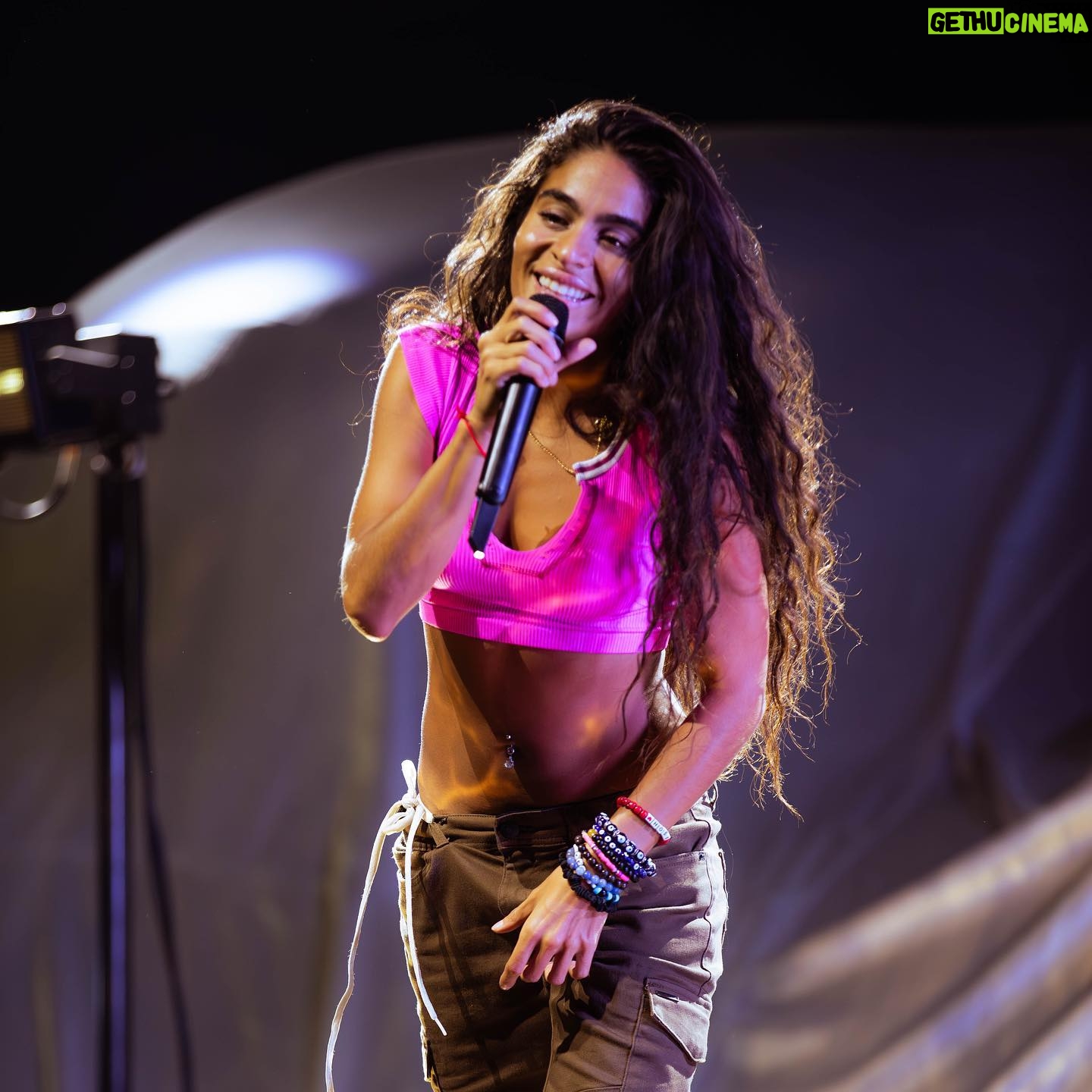 Jessie Reyez Instagram - JESSIE PINCHE REYEZ π«Άπ½ It was a vibe. Gracias Monterrey-ez πβ€οΈπ²π½π²π½π²π½π²π½π²π½π²π½π²π½π²π½π²π½π²π½π²π½ @samsmith love you and thank you for bringing me out β€οΈβ€οΈ