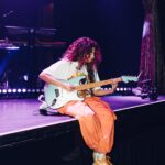 Tori Kelly Instagram - new york, ily🫶🏼

& thank u to the kind security guard who carried me over the tiny lake in the street🥹