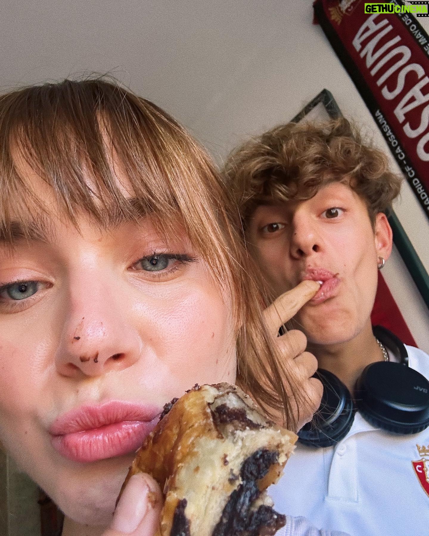 Clara Galle Instagram - ✨Basic gastronomía navarra✨