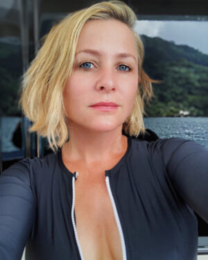 Jessica Capshaw Instagram - Seriously...fun. 
#BoraBora (so nice they had to name it twice 😬)