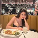 Praya Lundberg Instagram - I’m a messy eater 🙈