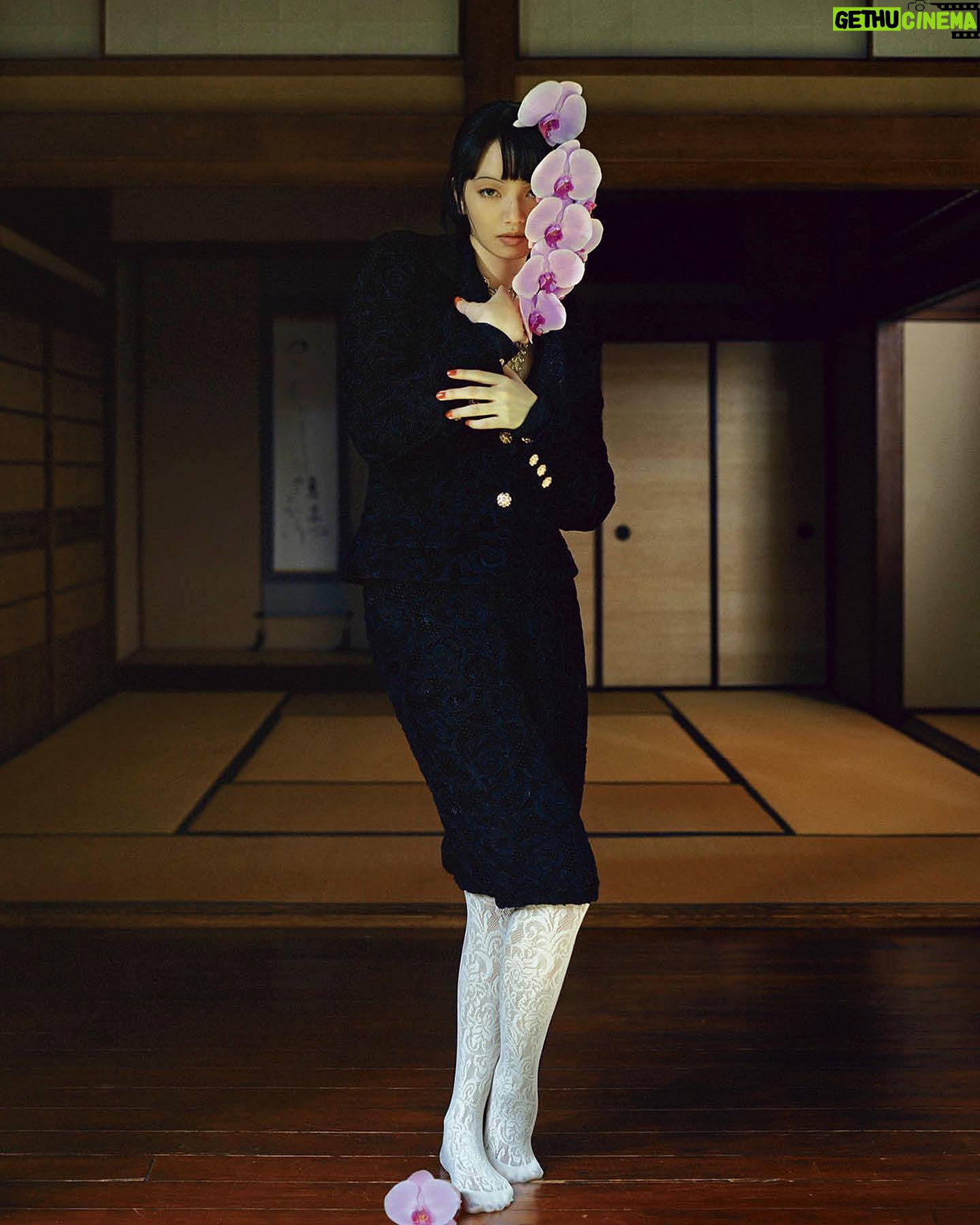 Nana Komatsu Instagram - @harpersbazaarjapan
@chanelofficial 🦋