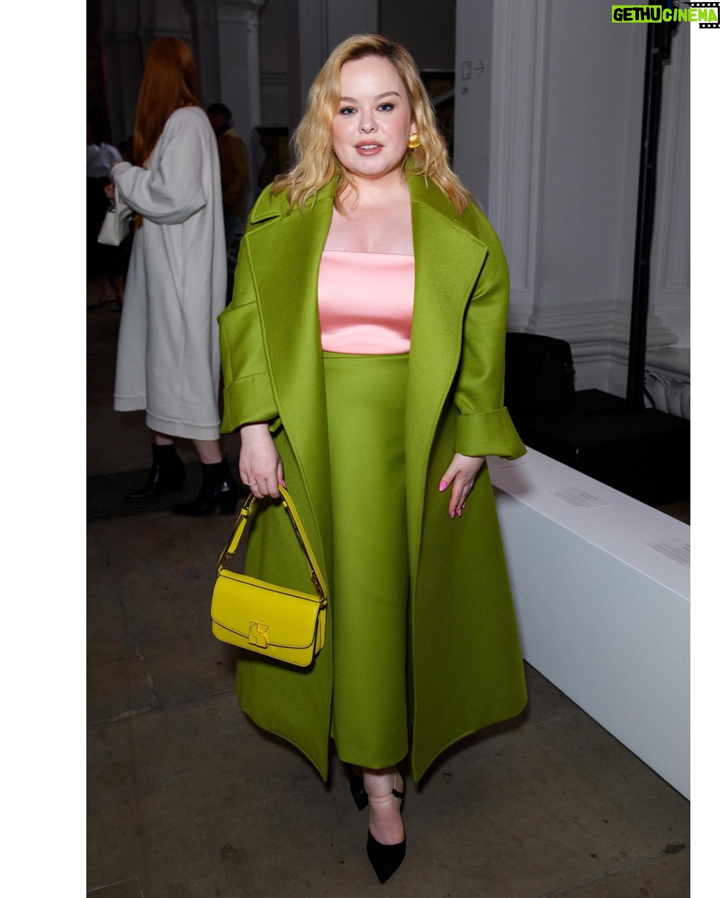 Nicola Coughlan Instagram - 🫒Emilia Wickstead • LFW🫒
Congratulations @emiliawickstead on a beautiful show you’re so talented and the kindest 💗
Styled by @aimeecroysdill
Makeup @neilyoungbeauty
Hair @patrickwilson
Photos: 1 @eddhorder 2&3 @davebenett