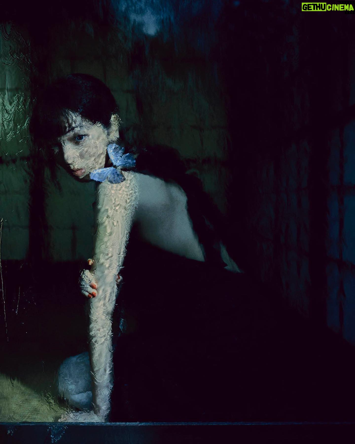 Nana Komatsu Instagram - @harpersbazaarjapan
@chanelofficial 🦋
