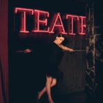 Anna-Maria Sieklucka Instagram - Teatr.
Zawsze, kiedy wychodzę na scenę, wszystko wokół przestaje dla mnie istnieć. 
Radość własnego, wewnętrznego dziecka wypełnia mnie wtedy do cna. I każdy kolejny raz grania różnych charakterów staje się zawsze tym pierwszym. Niesamowite. Zatrzymuję te kadry w swojej pamięci, jako jedne z najpiękniejszych wspomnień. 

Przede mną dwa nowe projekty teatralne, o których wkrótce, a dziś zapraszam Was na spektakl „Margules. Nieobecność.” 

19.09 – Krasnostawski Dom Kultury 
20.09 – Włodawski Dom Kultury (WDK) 
13.10 – Miejski Ośrodek Kultury Jastrzębie-Zdrój 
14.10 – Miejski Dom Kultury w Czechowicach-Dziedzicach 
Pokazy spektakli odbywają się w ramach programu Teatr Polska, realizowanego przez Instytut Teatralny im. Zbigniewa Raszewskiego. Dofinansowano ze środków Ministerstwo Kultury I Dziedzictwa Narodowego.

📸 @wojciechfoit