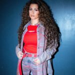 Tori Kelly Instagram – yall sang a whole 2 songs (including harmonies & adlibs) without me even on stage lol 🤯🔥