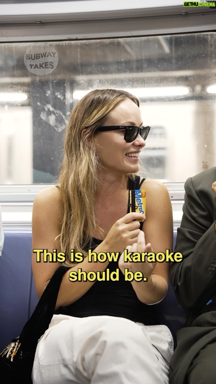 Olivia Wilde Instagram - Episode 53: Good singers ruin karaoke for the rest of us (feat @oliviawilde)
🎤 @kareem
🎥 @anthonydimieri and @willemholzer
Edit: @anthonydimieri
#nyc #newyorkcity #podcast #subway #hottakes #interview #conversations #nycsubway #subwaytakes #karaoke #oliviawilde #singing #karaokenight