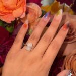 Cierra Ramirez Instagram - i’ve always wanted to use this sound….thanks for giving me a reason to @othrsyde hehe ily💍💋

p.s. thank you to my amazing agent, Thomas for the flowers!
p.p.s. thank you for my cutie fall nails @theblushnailbar!