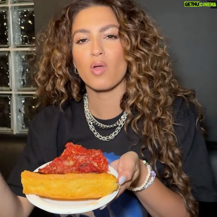 Tori Kelly Instagram - i guess u could say on this tour… i ate. 🍕