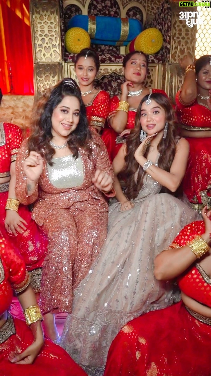 Payal Dev - 336K Likes - Had so much fun shooting “Nazar Na Lage” with my beautiful soul sister @manisharani002 Kitni pyaari hai humari doll, kisi ki nazar na lage 🧿 #manisharani #nazarnalage #payaldev #apnidhun